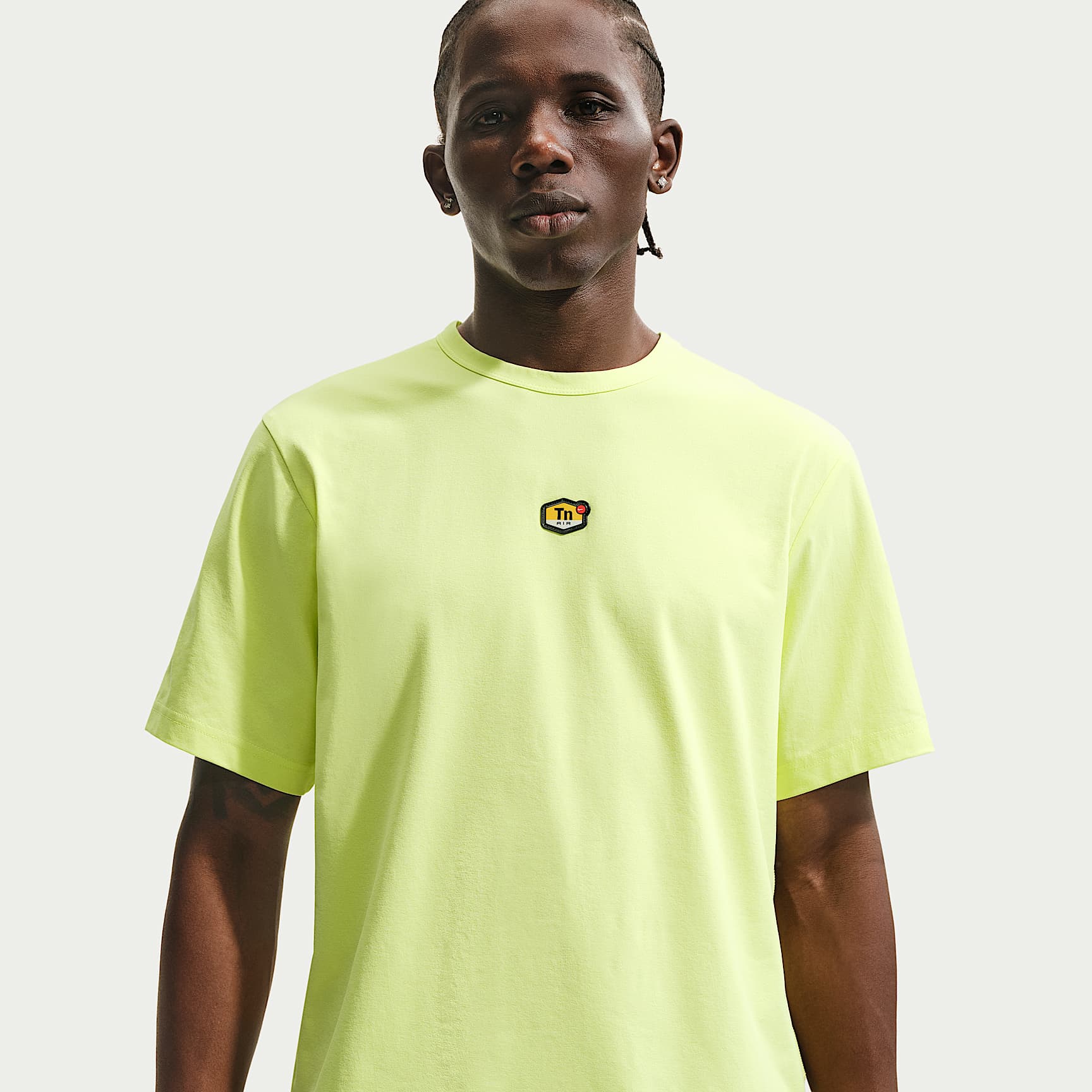 NIKE tn ポロシャツ TUNED AIR Nike Sportswear Tuned Air Men's T-Shirt. Nike SE